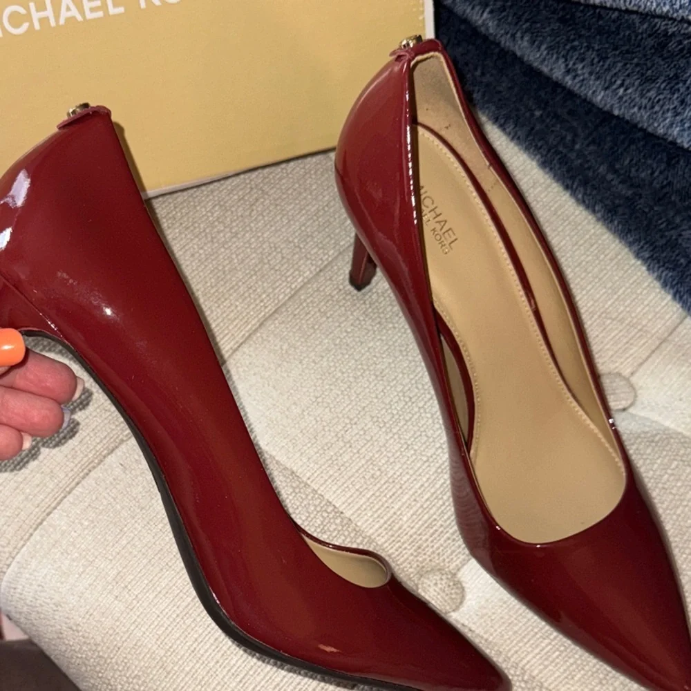 Michael Kors Burgundy Heels - Picture 2 of 11
